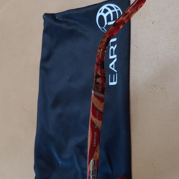 Earth Wood Sunglasses - Picture 6 of 6